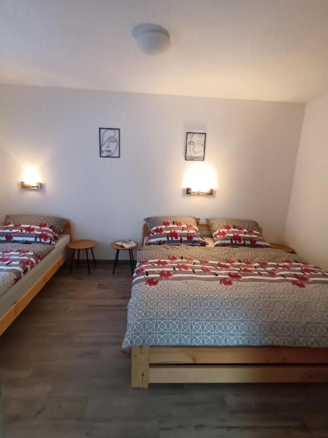 Villa Domcek V Zahrade à Liptovský Mikuláš Extérieur photo